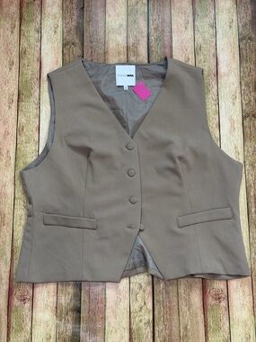 NWT Fashion Nova Taupe Tailored Button Front Vest | 2X Biz-Casual Baddie